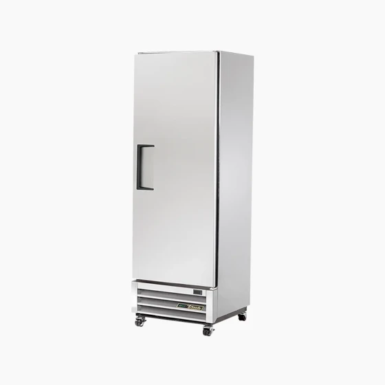 TRUE Slimline Upright Foodservice Refrigerator, 1 Full Solid Swing Door - T‐15‐HC‐LD