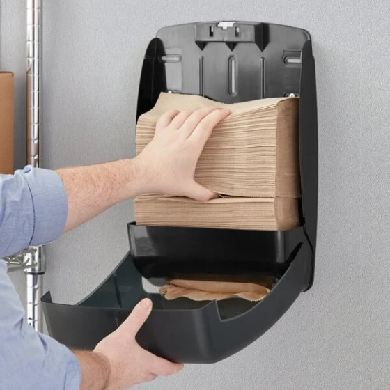 Tork Universal Natural Kraft Multi-Fold Paper Towel H2 - 4,000/Case