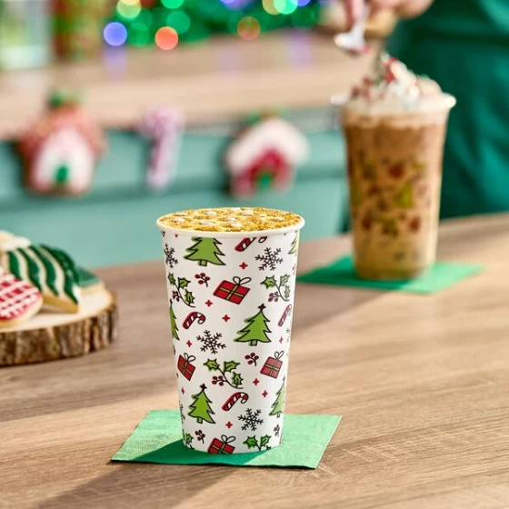 Choice 16 oz. Single Wall Christmas Print Paper Hot Cup - 1,000/Case