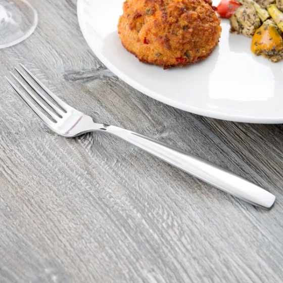 Libbey 989 027 Quantum 7 3/4" 18/0 Stainless Steel Heavy Weight Dinner Fork - 36/Case