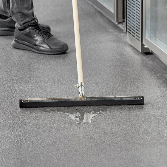 Ettore Wipe'n Dry 1636 22" Double Foam Floor Squeegee