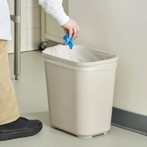 Rubbermaid® FG254300BEIG 28 Qt. / 7 Gallon Beige Rectangular Fire-Resistant Medical Wastebasket