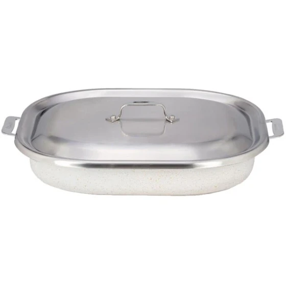 Bon Chef 60023CLDDESERT Cucina 5 Qt. Desert Stainless Steel Roasting Pan with Lid - 14 7/8" x 11" x 2 7/8"