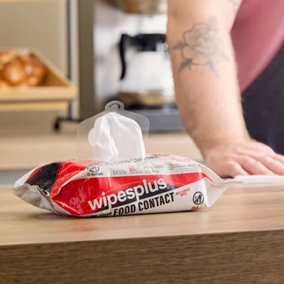 WipesPlus 7" x 9" 80 Count No-Rinse Food Contact Surface Sanitizing Wipes