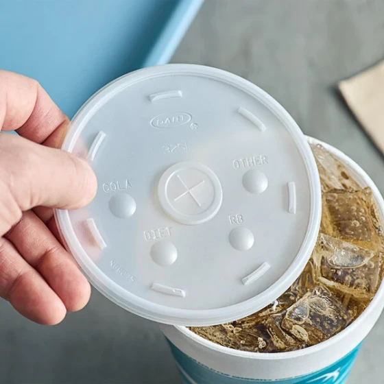 Dart 32SL1 32 oz. Translucent Flat Lid with Straw Slot - 1,000/Case
