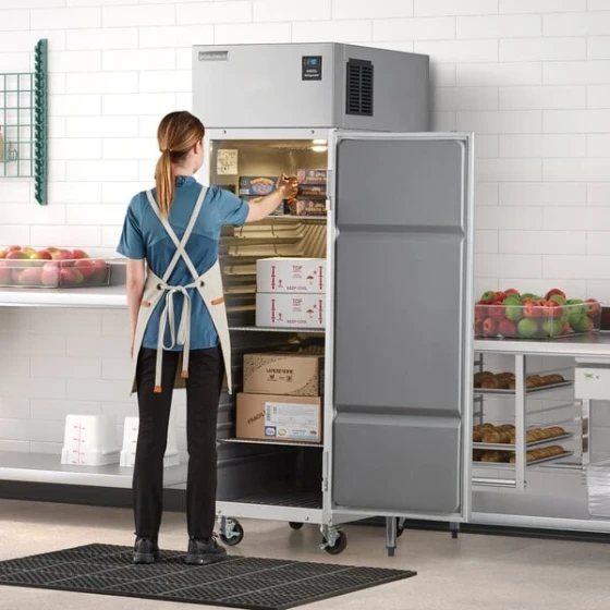 Delfield 6125XL-S 25 1/2" Single Section Full Door Reach-In Freezer - 115V