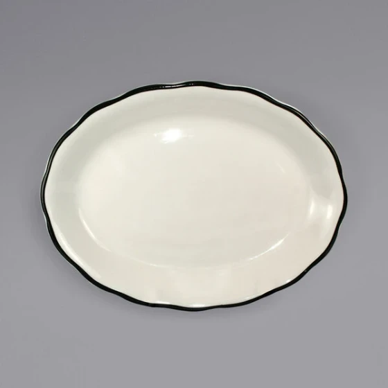 International Tableware Sydney 9 7/8" x 7 1/4" Ivory (American White) Scalloped Edge Stoneware Platter with Black Rim - 24/Case