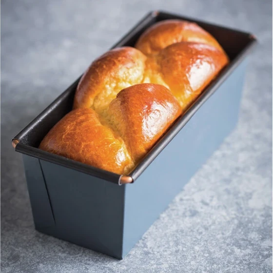 Matfer Bourgeat 331071 Exopan Steel Non-Stick Bread Loaf Pan - 5 1/2 inch x 2 7/8 inch x 2 3/4 inch