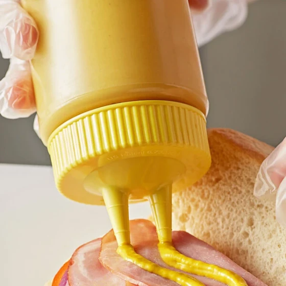 Vollrath 2316-1308 Traex® Color-Mate™ 16 oz. Clear Twin Tip™ Wide Mouth Squeeze Bottle with Yellow Cap