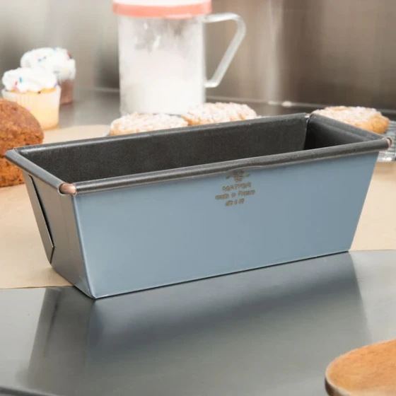 Matfer Bourgeat 331095 Exopan Steel Non-Stick Flared Bread Loaf Pan - 7 1/16 inch x 2 3/4 inch x 2 1/2 inch