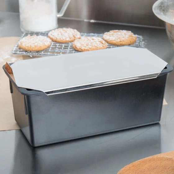 Matfer Bourgeat 345833 Exoglass 3/4 LB Non-Stick Pullman Bread Loaf Pan with Lid - 7 1/4 inch x 3 inch x 3 1/4 inch