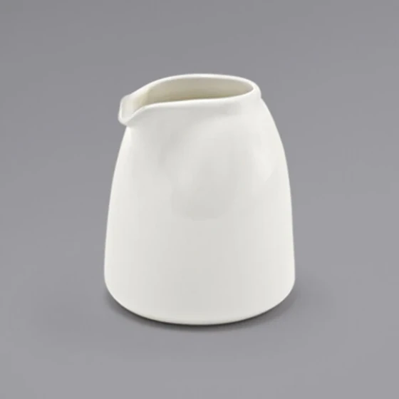 Front of the House Catalyst Sumo 4 oz. European White Porcelain Creamer - 12/Case