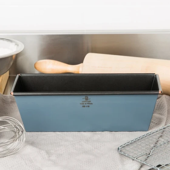 Matfer Bourgeat 331099 Exopan Steel 2.1 lb. Non-Stick Flared Bread Loaf Pan - 10 1/4 inch x 3 3/4 inch x 3 1/4 inch