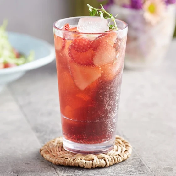Acopa Endure 14 oz. Tritan™ Plastic Stackable Highball Glass - Sample