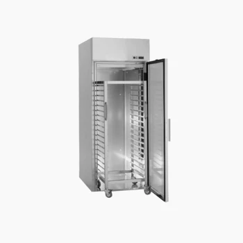 UPRIGHT ROLL IN FREEZER