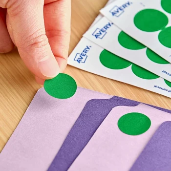 Avery® 5463 3/4" Green Round Removable Write-On / Printable Labels - 1,008/Pack