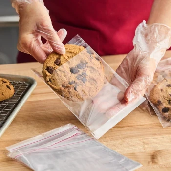 LK Packaging Plastic Lip and Tape Resealable Sandwich / Cookie Bag 5" x 5" x 1" - 1,000/Box
