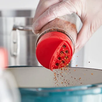 63/485 Red Dual-Flapper Induction-Lined Spice Lid with 7 Holes - 750/Case