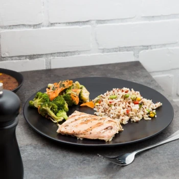 10 Strawberry Street RPPLE-BLKDIN Matte Wave 10 3/4" Black Dinner Stoneware Plate - 12/Case
