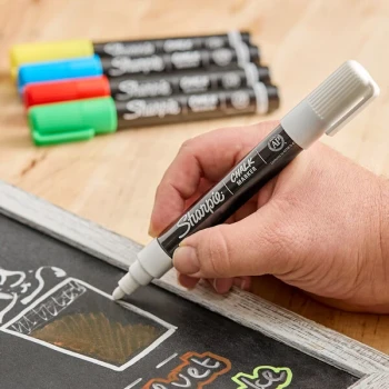 Sharpie 2103011 Assorted Color Medium Bullet Tip Wet Erase Chalk Markers - 5/Pack