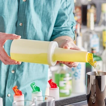 Choice 1 Qt. Pour Bottle with Yellow Flip Top and Cap