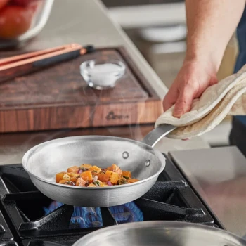 Vigor A3000 Series 8" Aluminum Fry Pan with Plated Handle