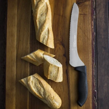 Dexter-Russell 24423B SOFGRIP 9" Scalloped Offset Sandwich Knife