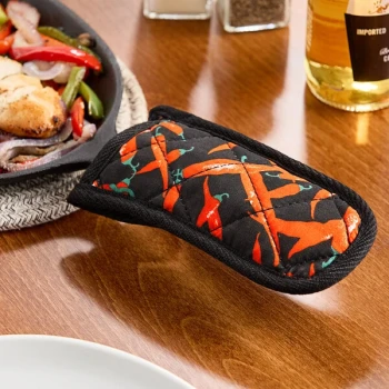 Choice 6" x 3" Chili Pepper Cotton / Polyester Pot / Pan Handle Cover - 12/Case