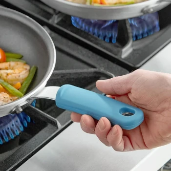 Vigor A3000 Series Blue Silicone Pan Handle Sleeve for 8" Aluminum Fry Pans