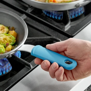Vigor A3000 Series Blue Silicone Pan Handle Sleeve for 7" Aluminum Fry Pans