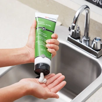 SC Johnson Professional® Kresto Special ULTRA KSP250ML 250 mL Hand Cleaner - 12/Case