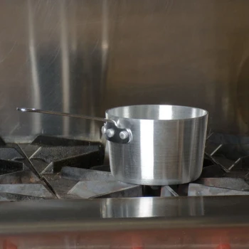 Vollrath 7341 Arkadia 1.5 Qt. Tapered Aluminum Sauce Pan
