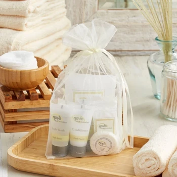 Novo Essentials 10-Piece Hotel and Motel Amenity Toiletries Kit - 60/Case