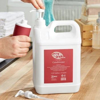 Novo Natura 1.32 Gallon Hotel and Motel Conditioner - 2/Case