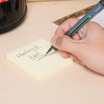 Universal UNV35668 3" x 3" Yellow Self-Stick Note - 12/Pack