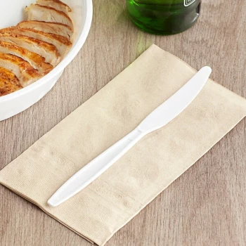 Choice White Heavy Weight Polystyrene Plastic Knife - 100/Pack