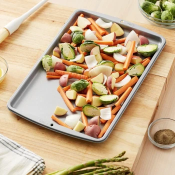 Wilton 191011498 Recipe Right 15 1/4" x 10 1/4" Medium Non-Stick Baking Sheet 2105-967