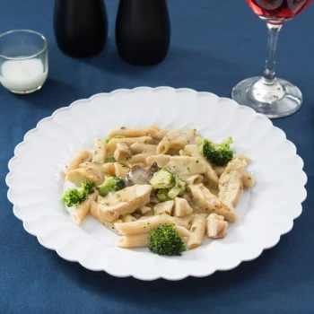 Disposable Plates & Bowls
