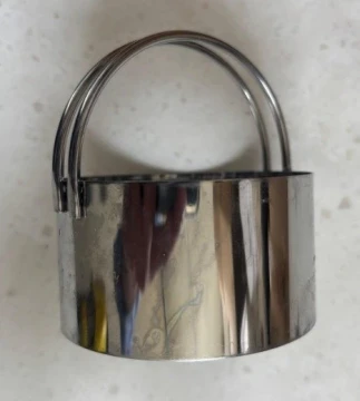 Customize Stainless Steel Pineapple Round cutter with handle  - 7.6x4 CM