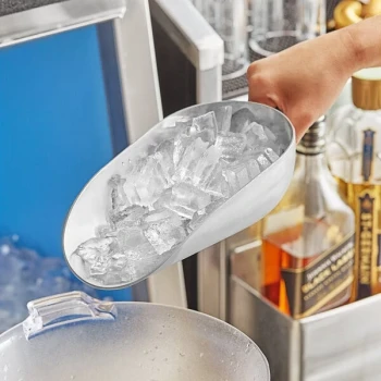 Choice 38 oz. One-Piece Aluminum Scoop