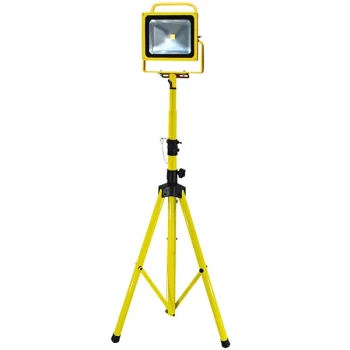 Lind Equipment LE970LED-TR Beacon LED Portable Area Light with Adjustable Tripod - 40W, 6,000 Lumens