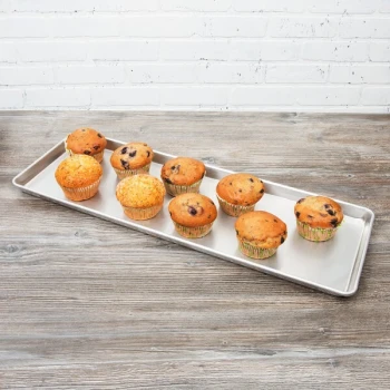 Chicago Metallic 40922 Non-Textured 1/2 Size Long Bakery Display Tray