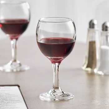 Acopa 8 oz. All-Purpose Balloon Wine Glass - Sample
