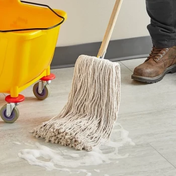 Advantage Supplies 24 oz. #32 Natural Cotton Cut-End Wet Mop Head with Screw-On Band - 12/Case
