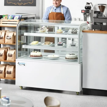 Avantco BC-48-HC 48" Curved Glass White Refrigerated Bakery Display Case