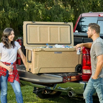 CaterGator CG100SPBW Beige 110 Qt. Mobile Rotomolded Outdoor Cooler / Ice Chest