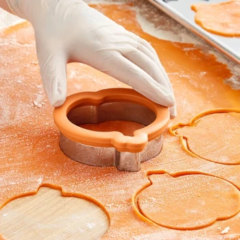 Wilton Comfort Grip 6 13/16" Metal Pumpkin Cookie Cutter 191005226