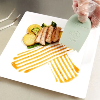 Mercer Culinary M35613 5mm Square Notch Silicone Wedge Plating Tool