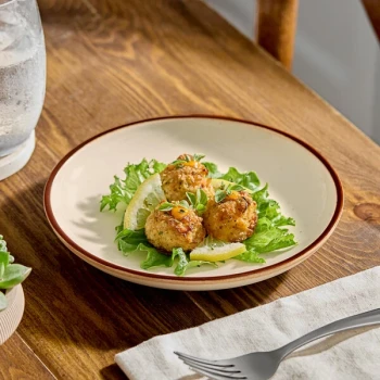 Acopa Keystone 7 inch Vanilla Bean Porcelain Coupe Plate - Sample