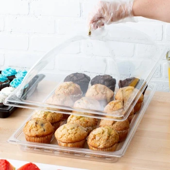 Cambro Sample and Display Tray Kit with Clear Polycarbonate Tray and Dome Cover - 12" x 20"